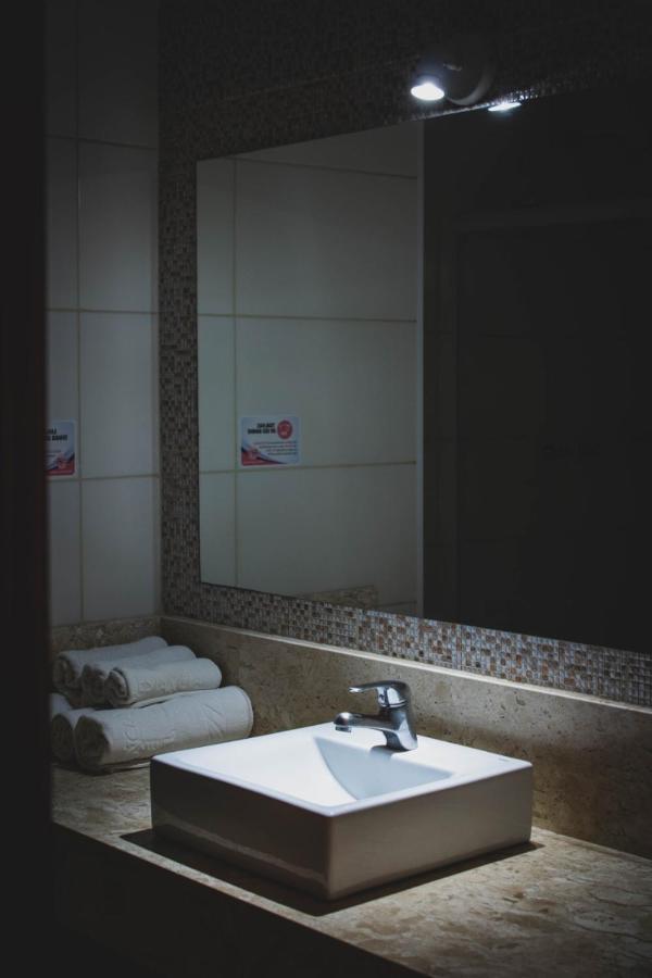 Estancia Avare Hotel Екстер'єр фото